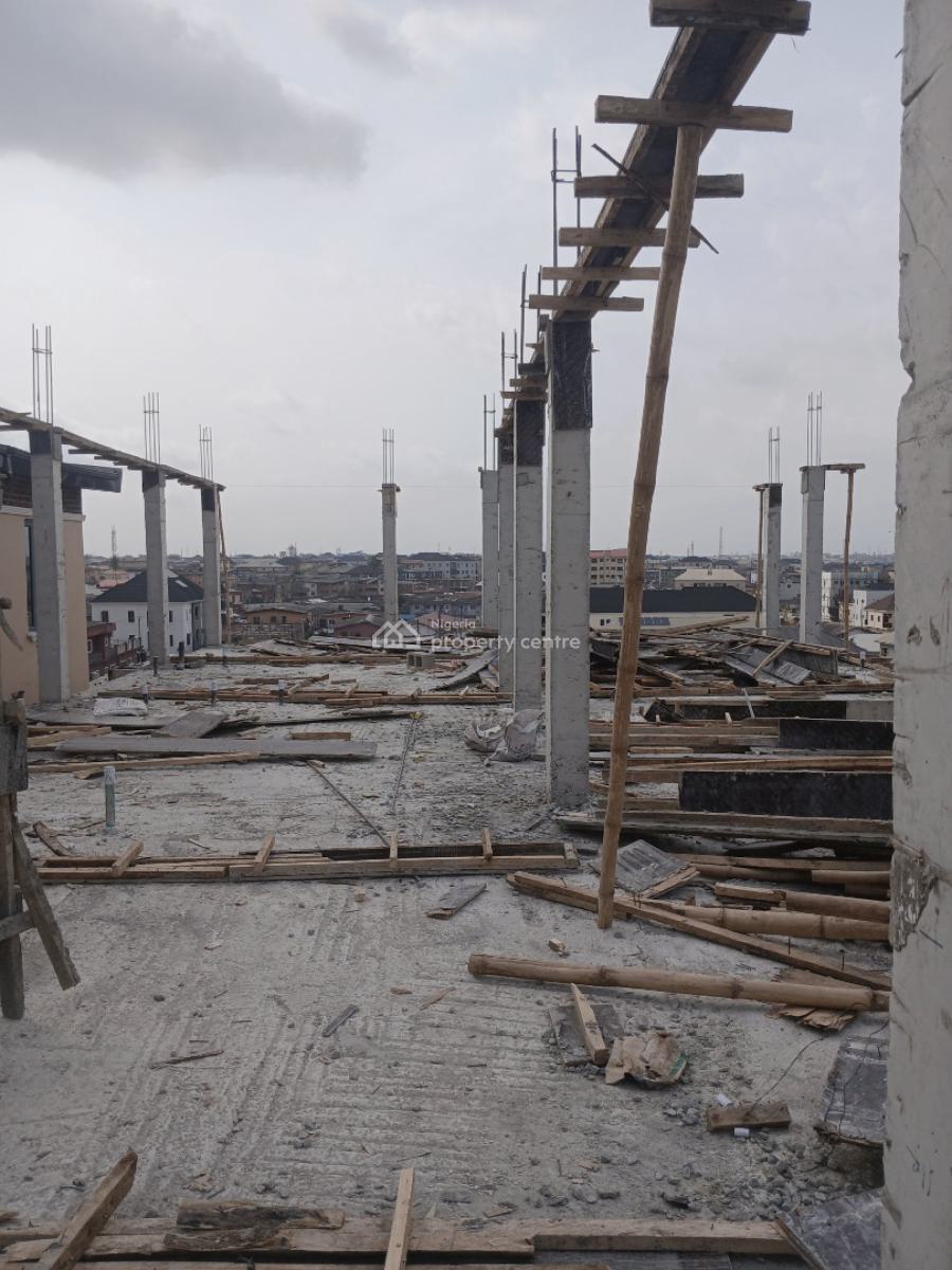 One Bedroom Apartment, Yaba, Lagos, Flat / Apartment for Sale