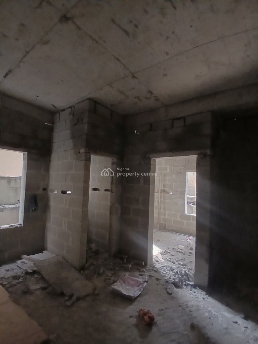 One Bedroom Apartment, Yaba, Lagos, Flat / Apartment for Sale