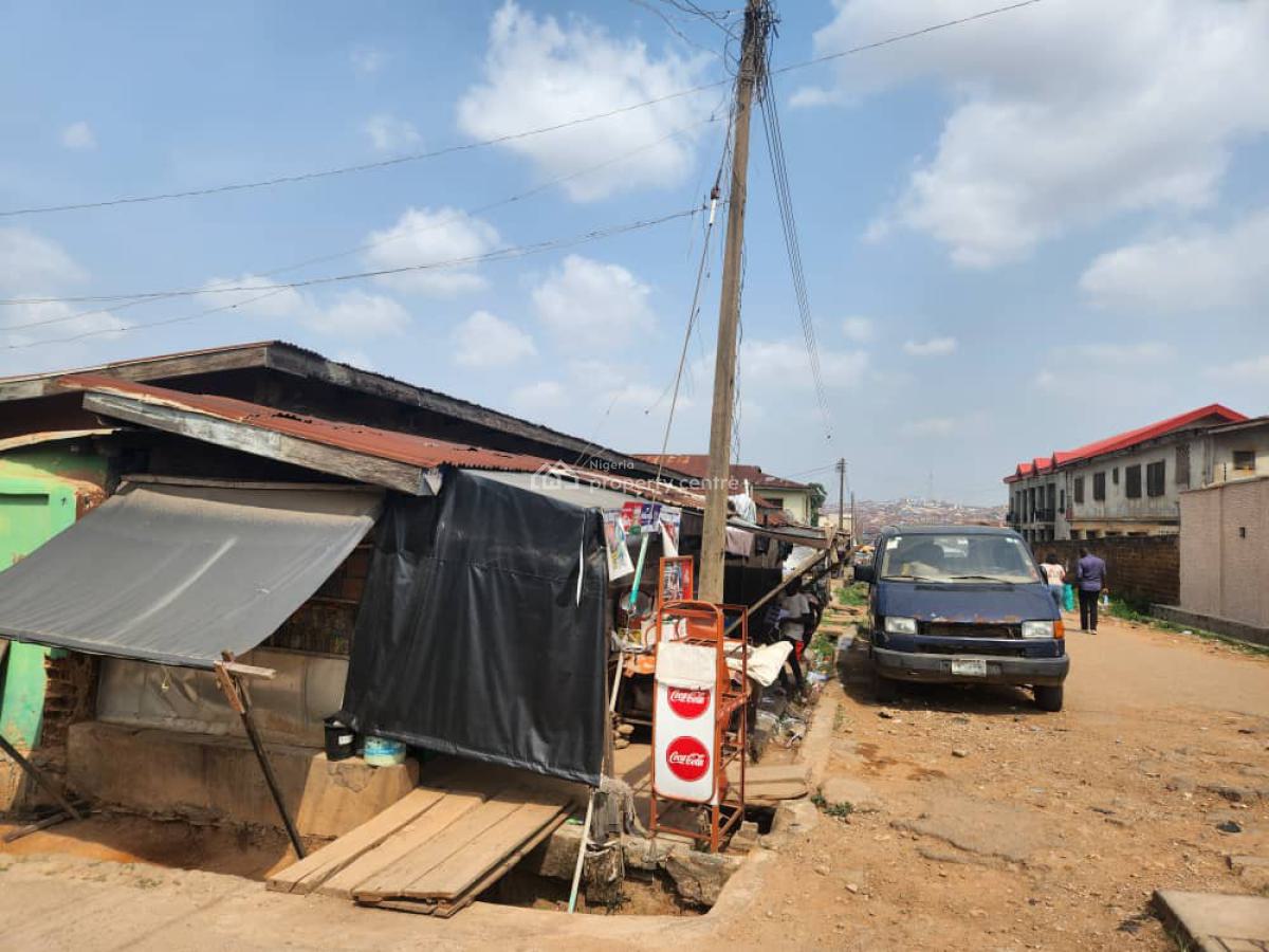 an Old Bungalow on a Plot of Land, Ososami, Oke Ado, Ibadan, Oyo, House for Sale