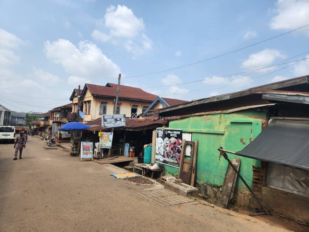 an Old Bungalow on a Plot of Land, Ososami, Oke Ado, Ibadan, Oyo, House for Sale