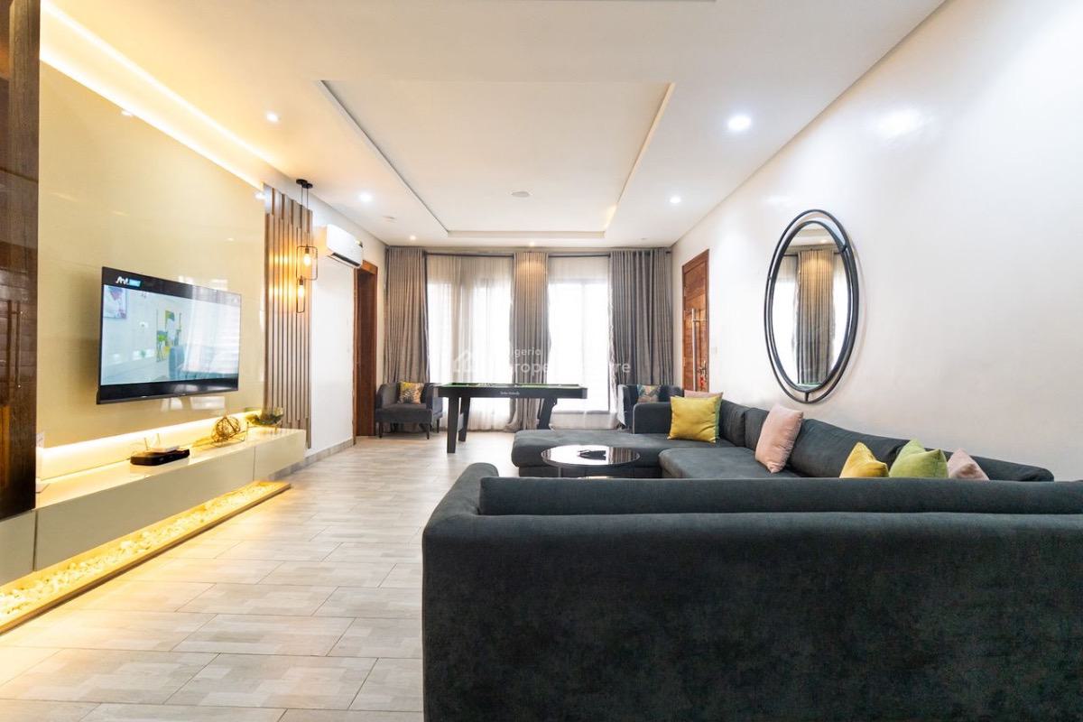 Well Furnished 3 Bedroom with Exclusive Facilities, Lekki Phase 1, Lekki, Lagos, Flat / Apartment Short Let