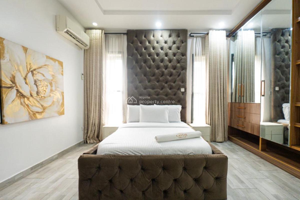 Well Furnished 3 Bedroom with Exclusive Facilities, Lekki Phase 1, Lekki, Lagos, Flat / Apartment Short Let