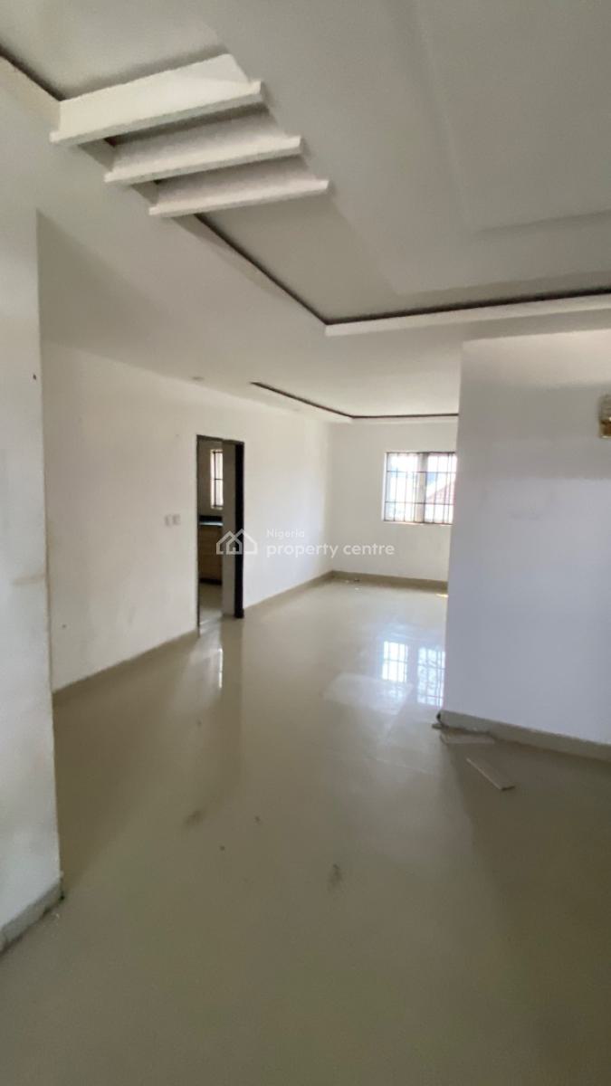 Well Maintained 3 Bedroom Flat, Ogunfayo, Awoyaya, Ibeju Lekki, Lagos, Flat / Apartment for Rent