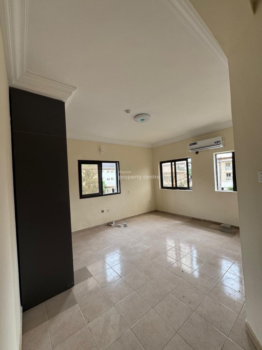 3 Bedroom Apartments with Bq & Pool, Lekki Phase 1, Lekki, Lagos, Flat / Apartment for Rent