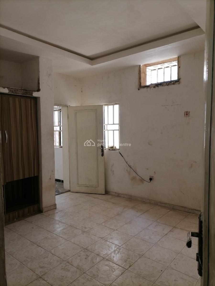Neatly Finished & Spacious 1-bedroom Apartment, 2nd Avenue, Gwarinpa, Abuja, Mini Flat (room and Parlour) for Rent