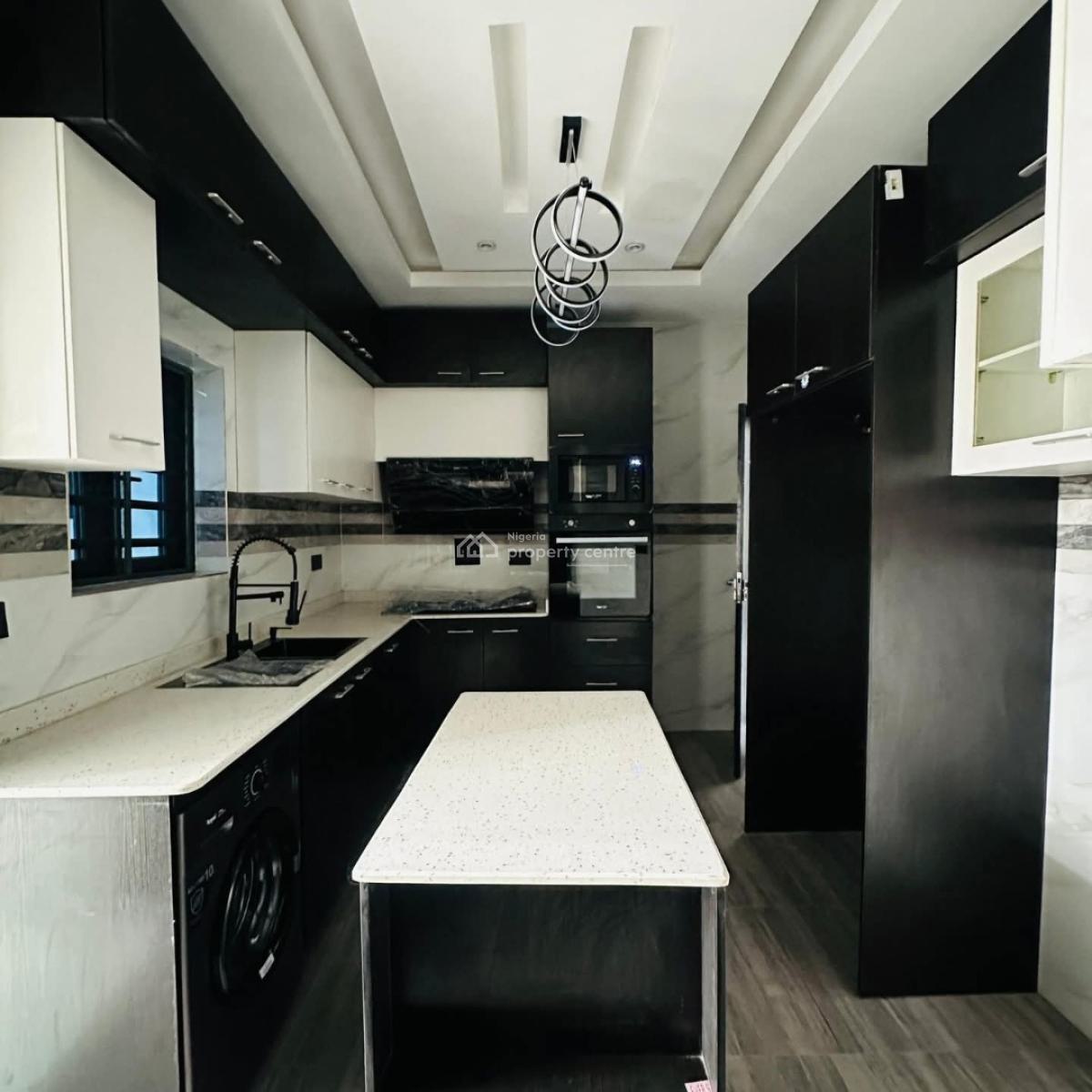 Newly Built & Secured 3 Bedroom Apartment, Maryland, Lagos, Flat / Apartment for Sale