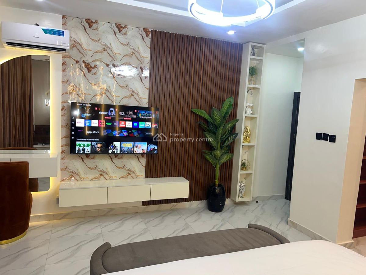 Luxury 2 Bedroom Apartment, Off Freedom Way, Lekki Phase 1, Lekki, Lagos, Flat / Apartment Short Let