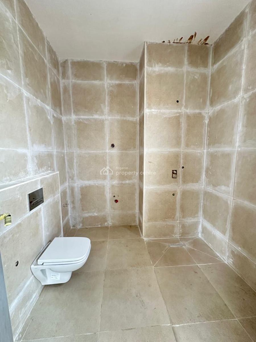 Spacious 2 Bedroom Apartment with Bq, Gym, Elevator &  Pool, Lekki Phase 1, Lekki, Lagos, Block of Flats for Sale