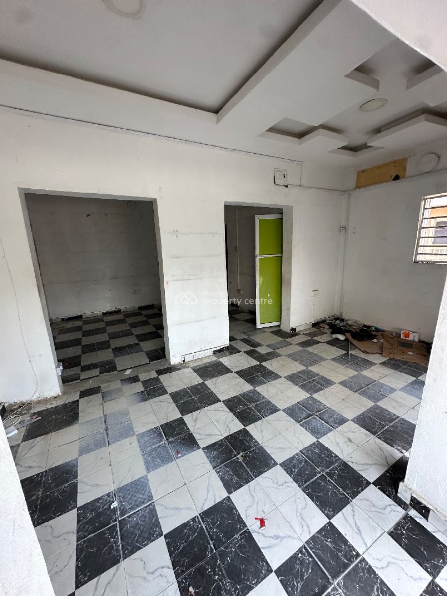 Spacious Shop Space, Aptec Bustop, Sangotedo, Ajah, Lagos, Office Space for Rent