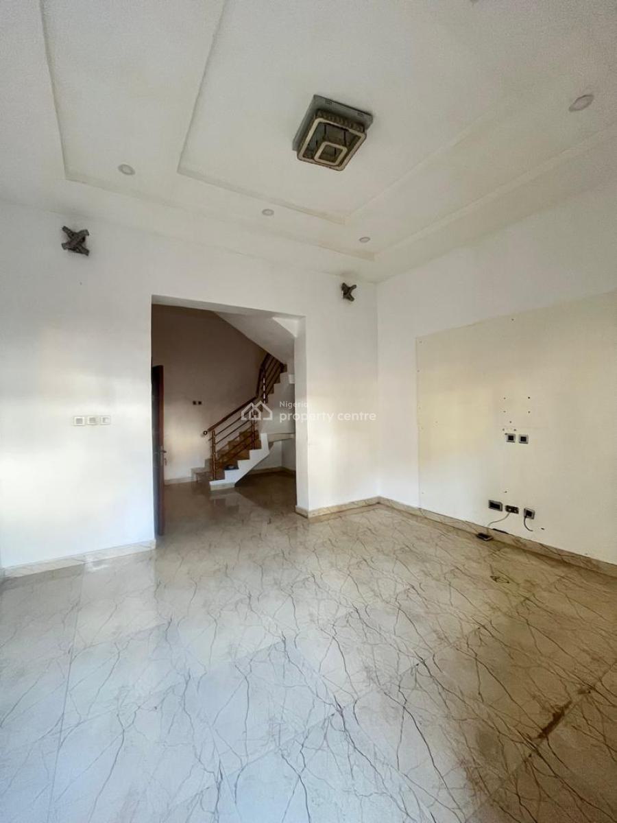 Spacious 3 Bedrooms Semi-detached Duplex House, Chevron Alternative Route, Lekki, Lagos, Semi-detached Duplex for Rent