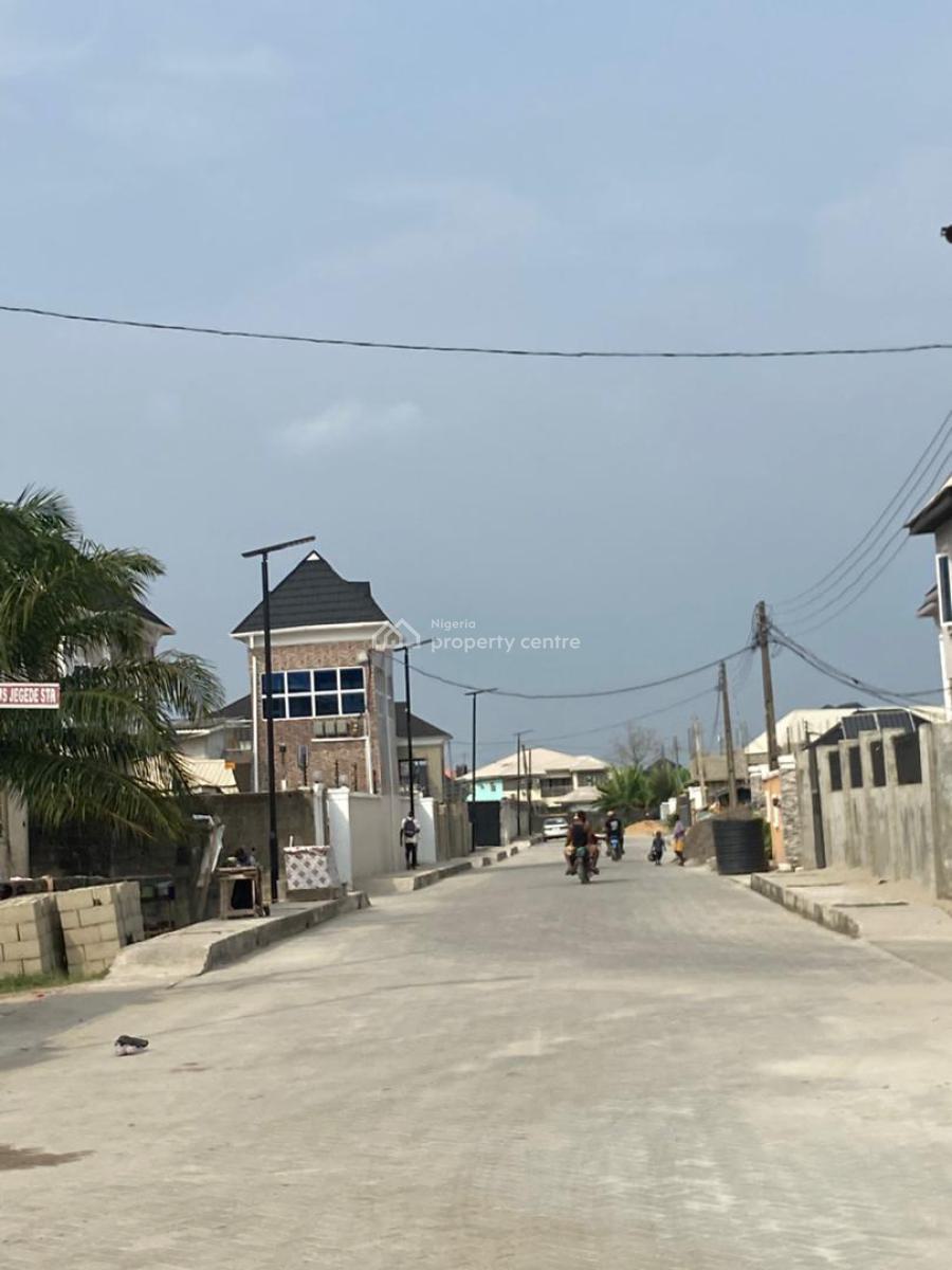 Distress Land - 500sqm Land on a Tarred Road at Peaceland Ogombo Ajah, Peaceland Estate, Ogombo, Ajah, Lagos, Residential Land for Sale