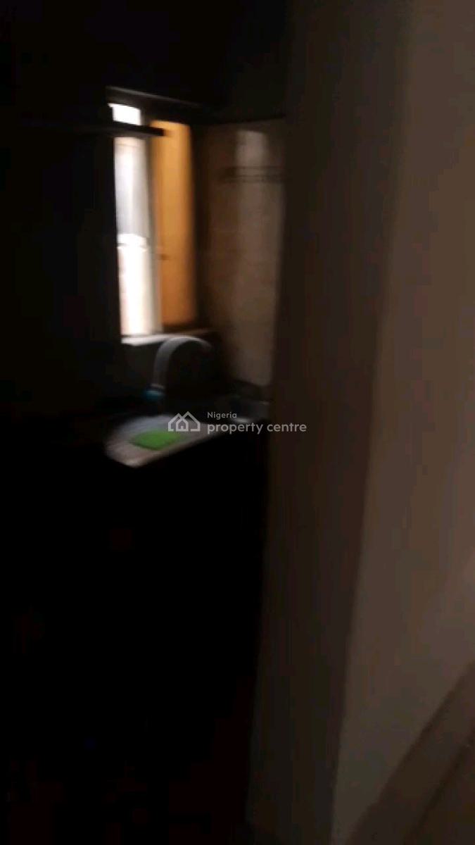 Standard and Executive Miniflat, Alagomeji, Yaba, Lagos, Mini Flat (room and Parlour) for Rent