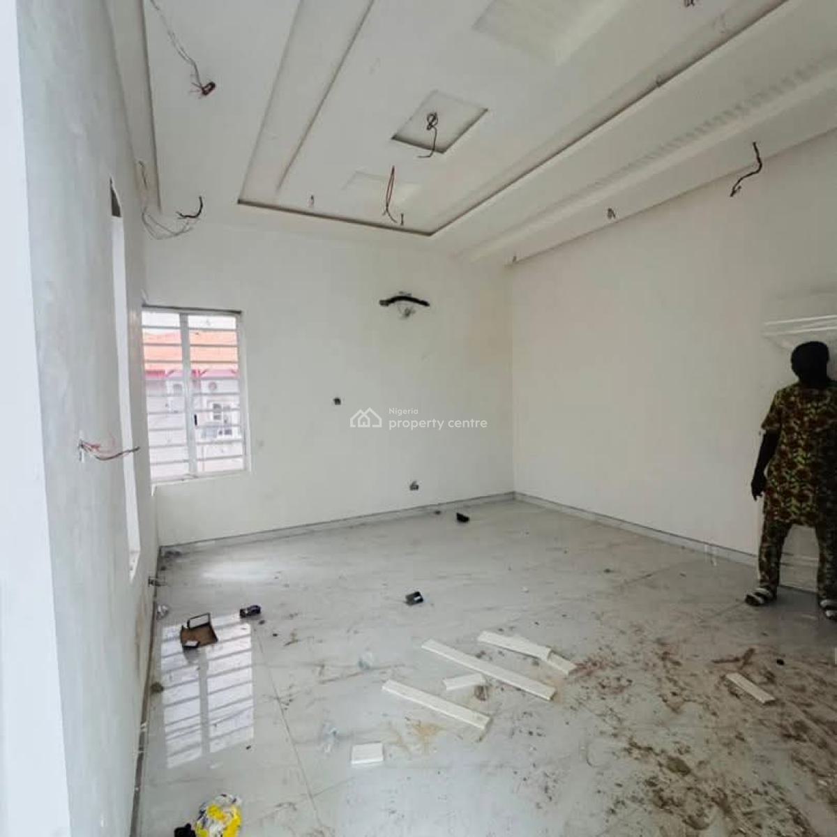 Lovely 2 Bedrooms with Open and Close Plan Kitchen, Yaba, Lagos, Flat / Apartment for Sale