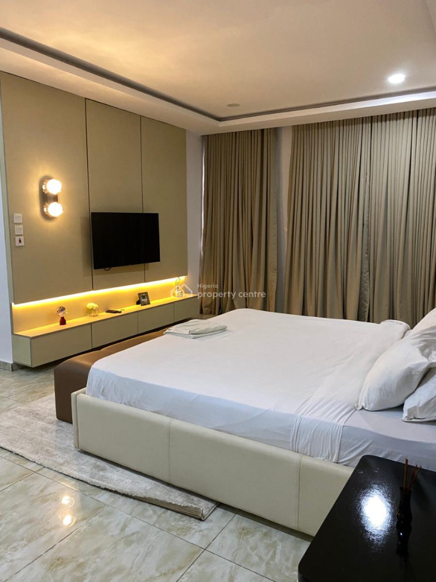 Luxury 4 Bedroom Apartment, Lekki Phase 1, Lekki, Lagos, Flat / Apartment Short Let