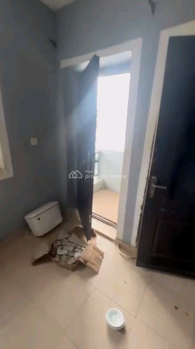 a Neatly Used and Standard 2 Bedroom Apartment, Upstairs, Off Ajayi Street, Onike, Yaba, Lagos, Flat / Apartment for Sale