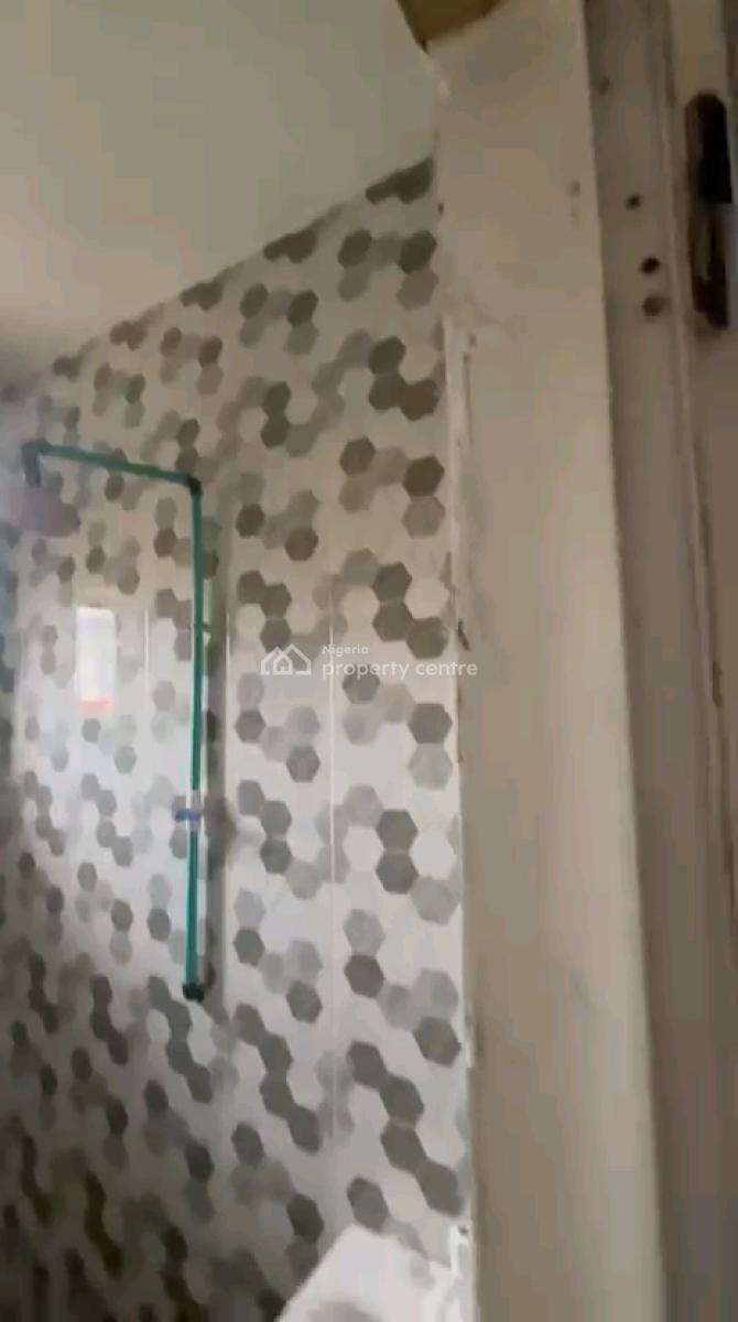 a Neatly Used and Standard 2 Bedroom Apartment, Upstairs, Off Ajayi Street, Onike, Yaba, Lagos, Flat / Apartment for Sale