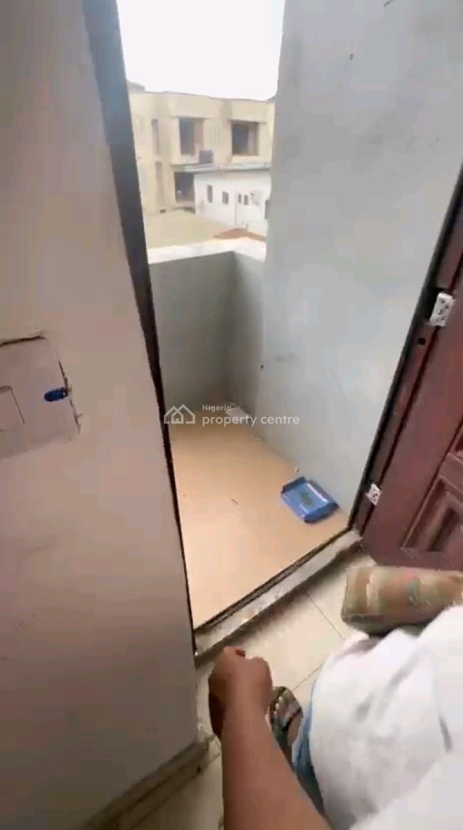 a Neatly Used and Standard 2 Bedroom Apartment, Upstairs, Off Ajayi Street, Onike, Yaba, Lagos, Flat / Apartment for Sale