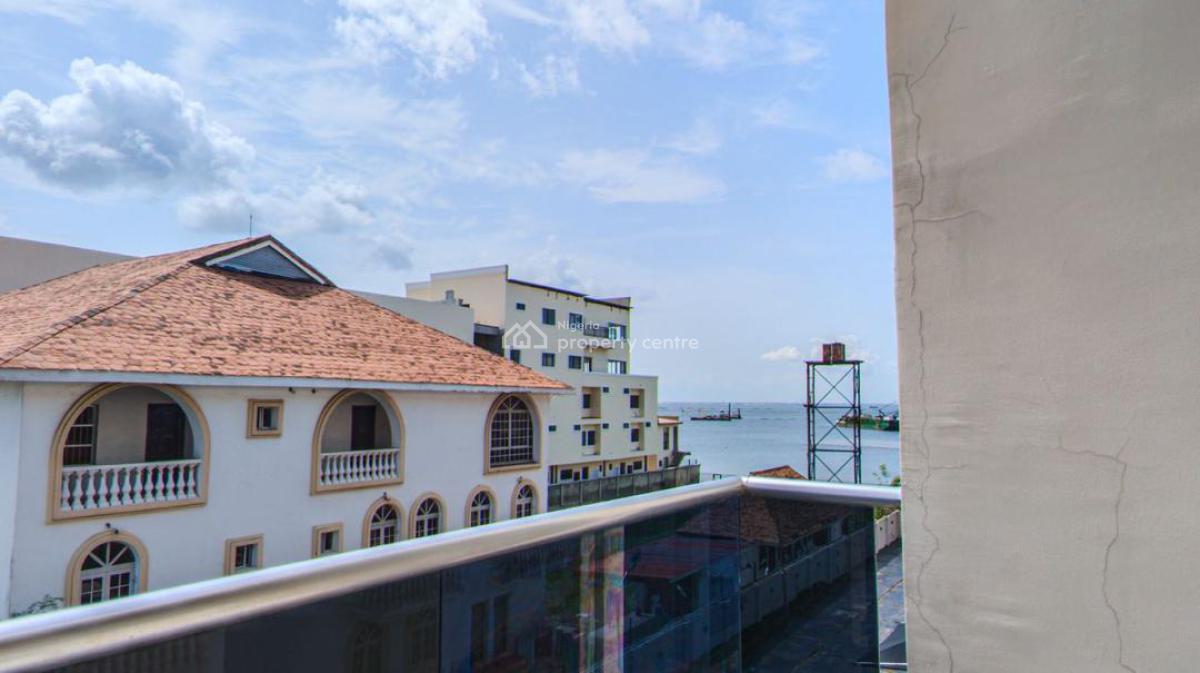 Luxury 4 Bedroom Apartment, Lekki Phase 1, Lekki, Lagos, Flat / Apartment Short Let