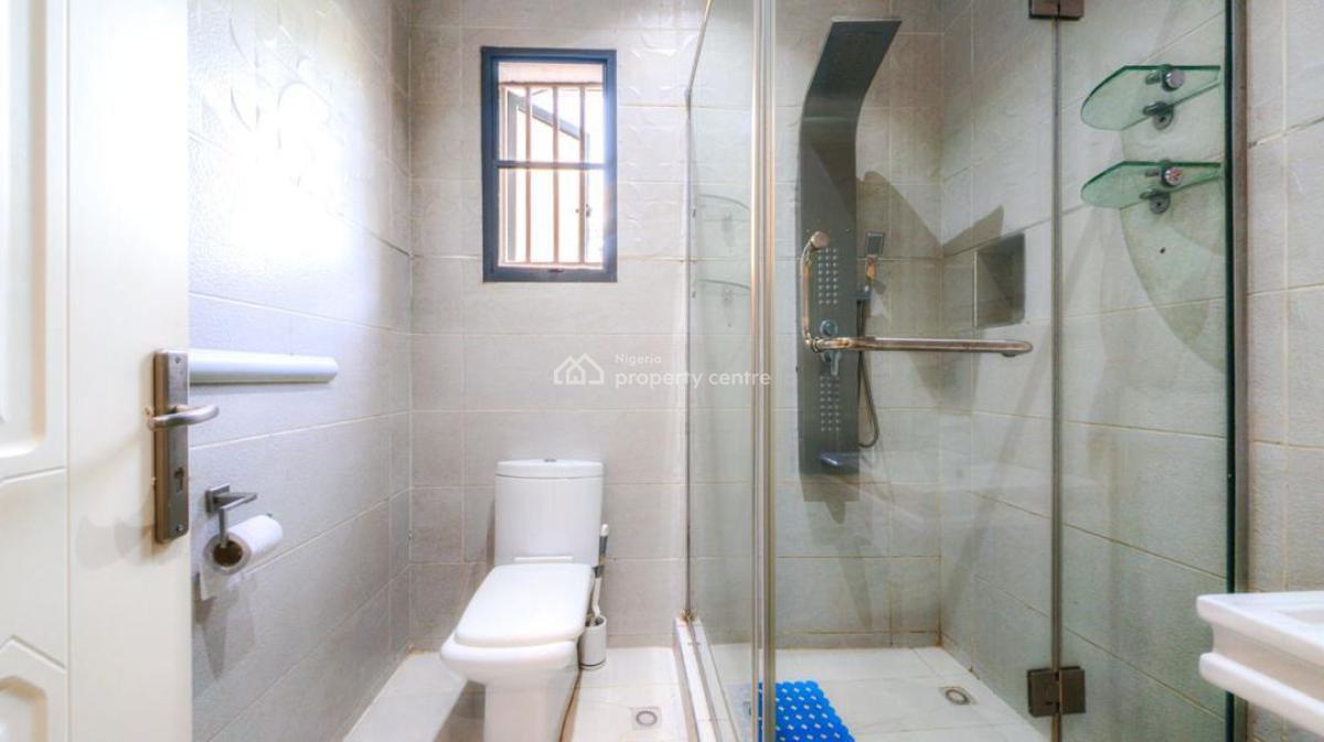 Luxury 4 Bedroom Apartment, Lekki Phase 1, Lekki, Lagos, Flat / Apartment Short Let