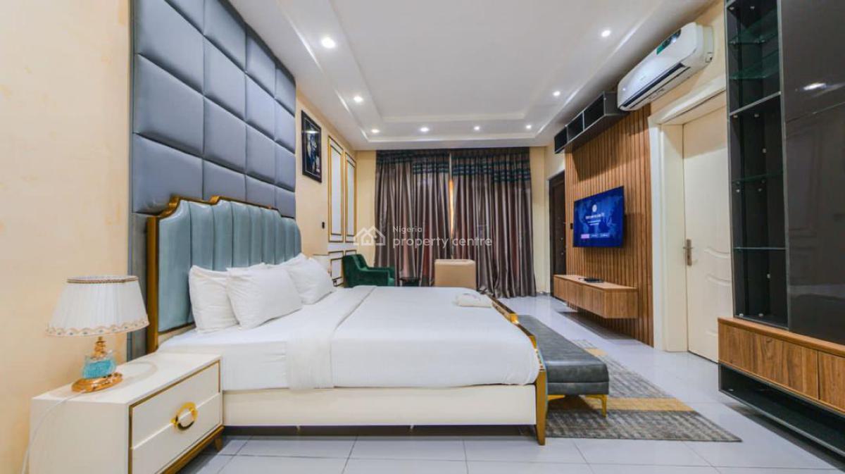 Luxury 4 Bedroom Apartment, Lekki Phase 1, Lekki, Lagos, Flat / Apartment Short Let