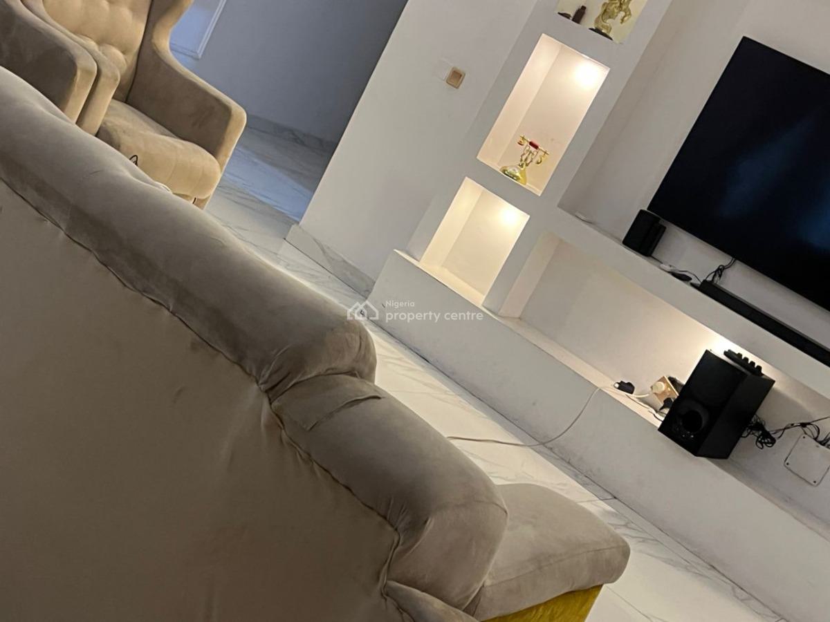 Spacious   Mini Flat Bedroom Apartment Upstairs, Chevron Bera Estate, Lekki, Lagos, Mini Flat (room and Parlour) for Rent