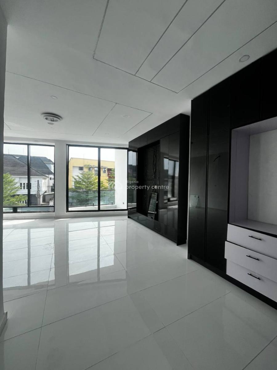 5 Bedroom Detached House with Bq, Second Toll Gate, Lekki Phase 2, Lekki, Lagos, Detached Duplex for Sale