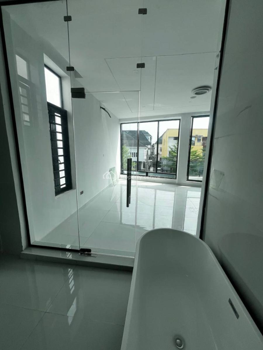 5 Bedroom Detached House with Bq, Second Toll Gate, Lekki Phase 2, Lekki, Lagos, Detached Duplex for Sale