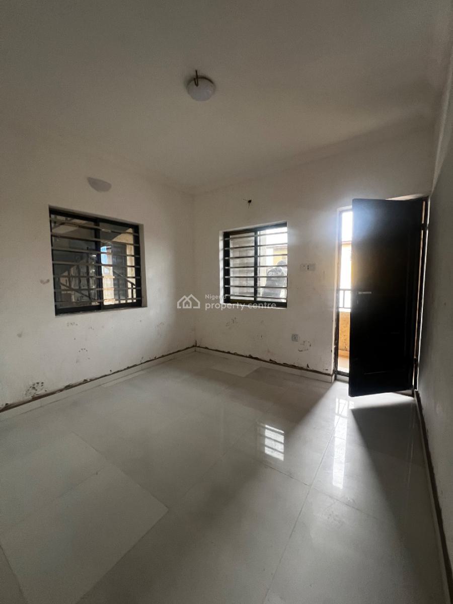 1 Bedroom Apartment, Ladilak, Shomolu, Pedro, Gbagada, Lagos, Mini Flat (room and Parlour) for Sale