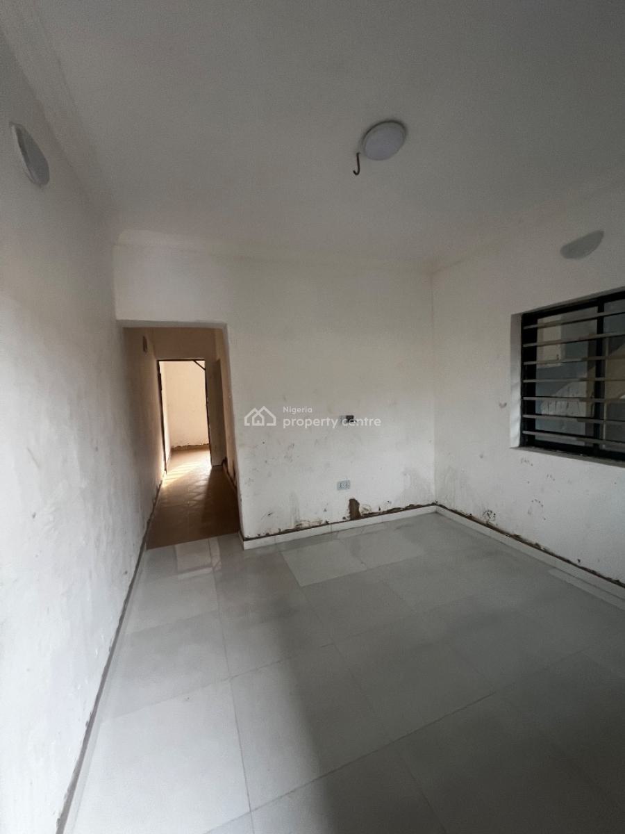 1 Bedroom Apartment, Ladilak, Shomolu, Pedro, Gbagada, Lagos, Mini Flat (room and Parlour) for Sale