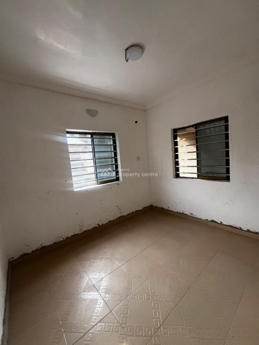 1 Bedroom Apartment, Ladilak, Shomolu, Pedro, Gbagada, Lagos, Mini Flat (room and Parlour) for Sale
