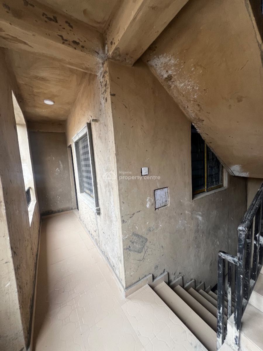 1 Bedroom Apartment, Ladilak, Shomolu, Pedro, Gbagada, Lagos, Mini Flat (room and Parlour) for Sale