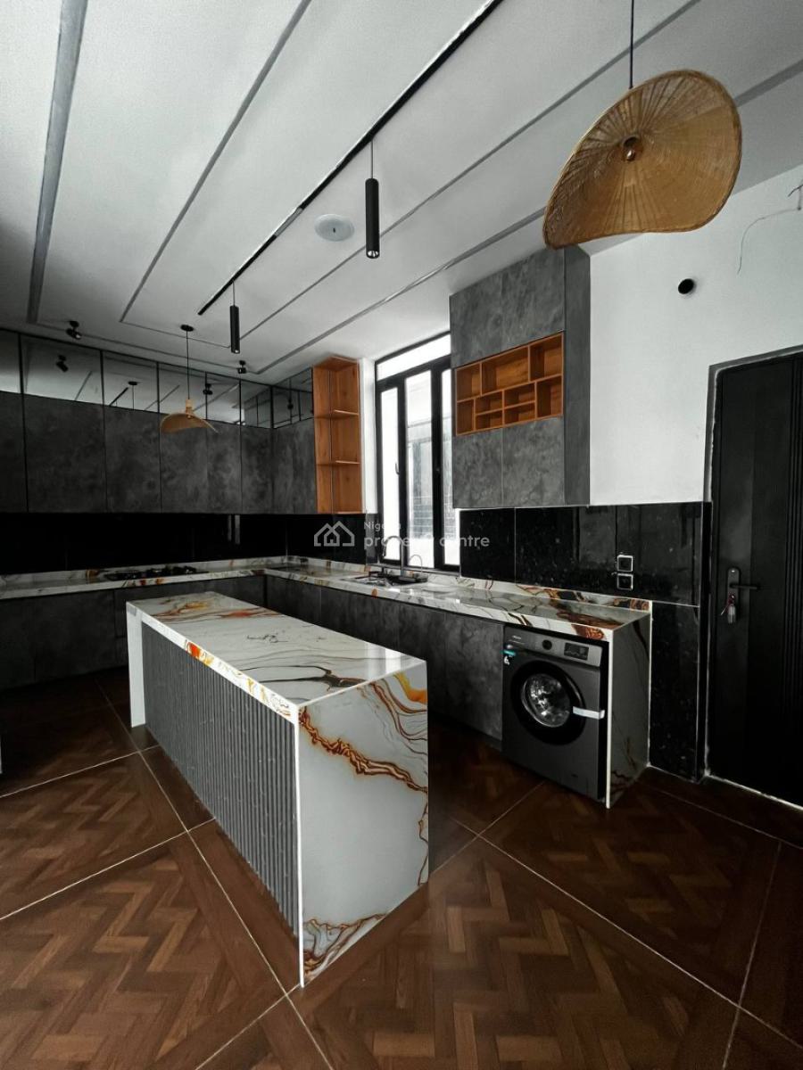 5 Bedroom Detached House with Bq, Second Tollgate, Lekki Phase 2, Lekki, Lagos, Detached Duplex for Sale