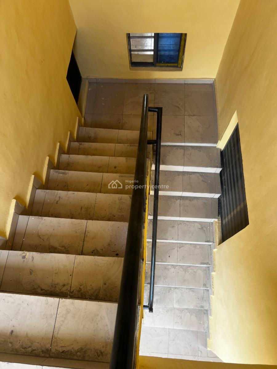 Studio Apartment, Ladilak, Pedro, Gbagada, Lagos, Self Contain (single Rooms) for Sale