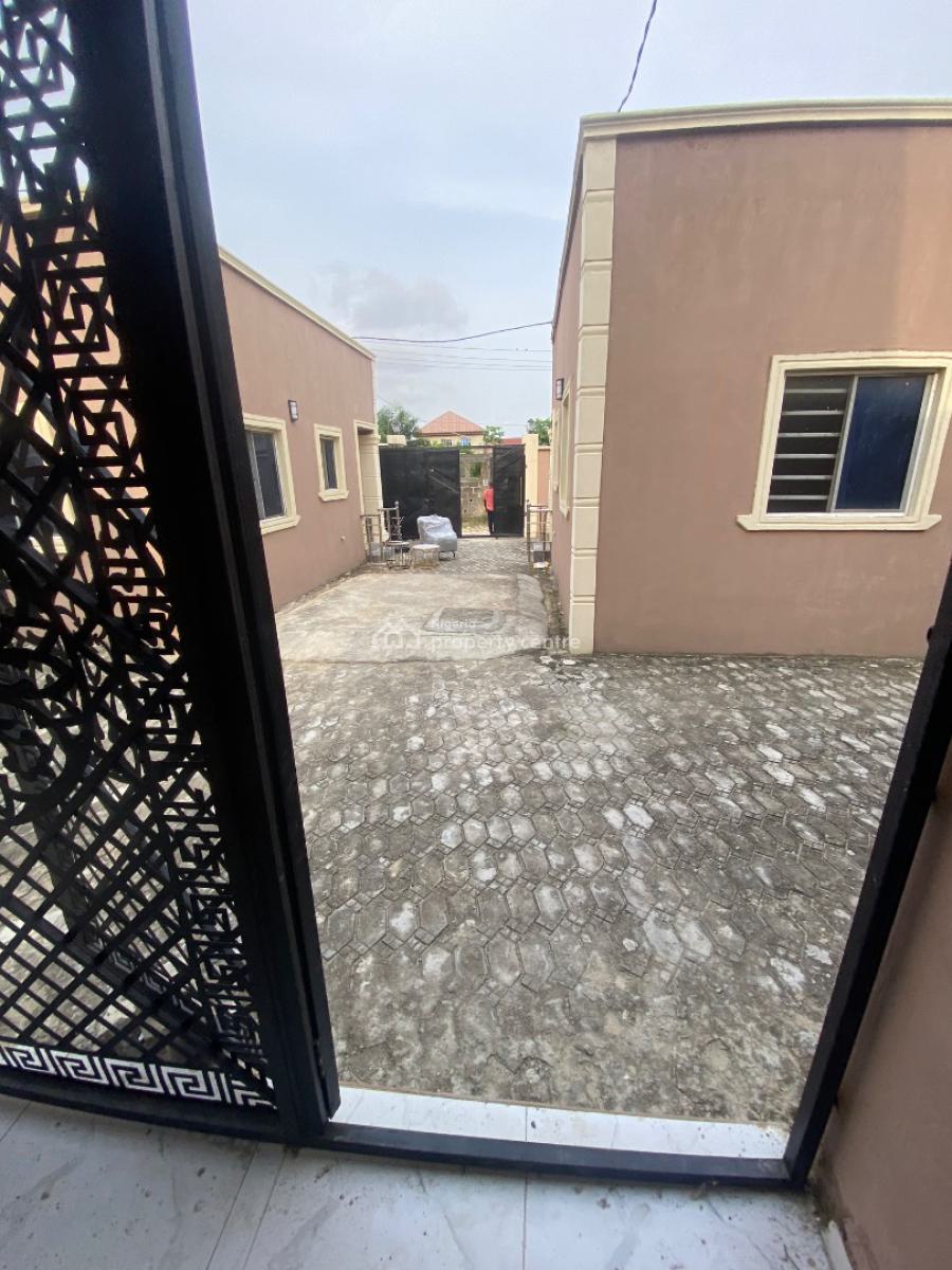 Luxury 2 Bedroom Apartment (only 4 in a Compound), Agunbiade Axis, Ogombo, Ajah, Lagos, Flat / Apartment for Rent