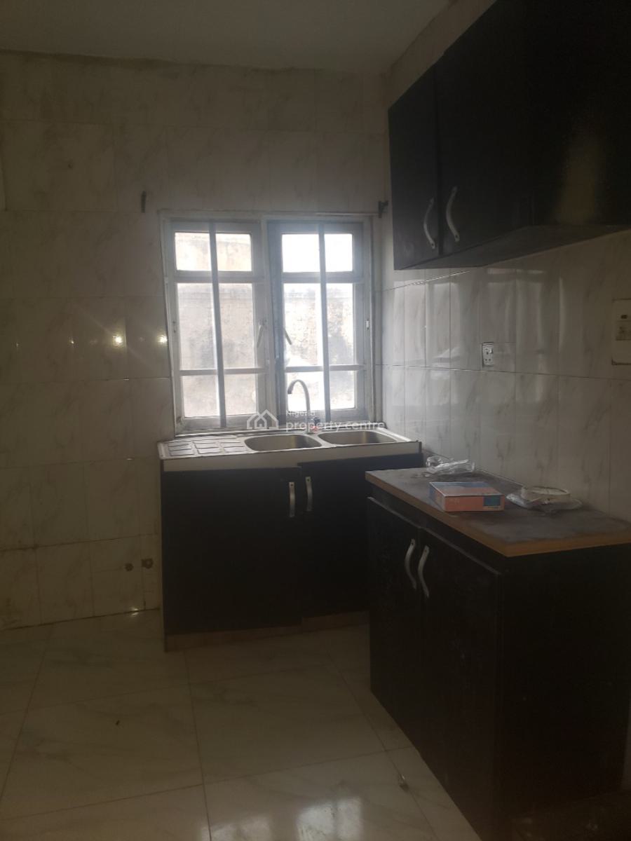 Newly Renovated 2 Bedrooms Flat, Oworonshoki, Gbagada, Lagos, Flat / Apartment for Rent