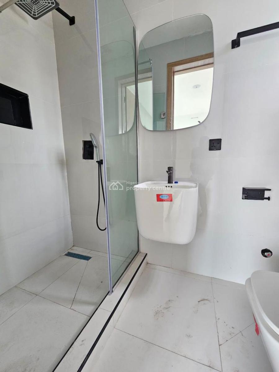 Classy 2 Bedroom Apartment with Swimming Pool, Gym, Ikate, Lekki Phase 1, Lekki, Lagos, Flat / Apartment for Sale