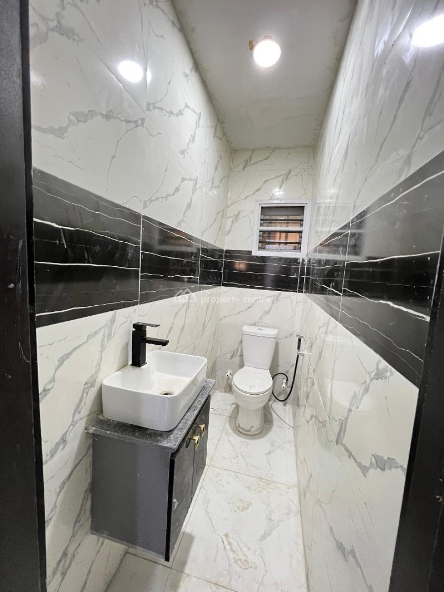 Brand New 2 Bedroom Flat with, Pool & Gym, Freedom Way, Lekki Phase 1, Lekki, Lagos, Flat / Apartment for Sale