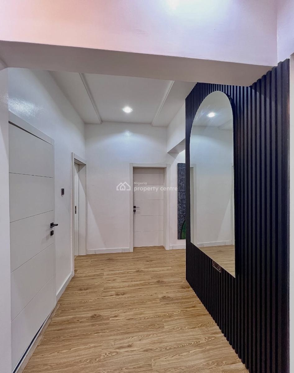 Fully Serviced 3 Bedroom Apartment with Bq, Lekki Phase 1, Lekki, Lagos, Block of Flats for Sale