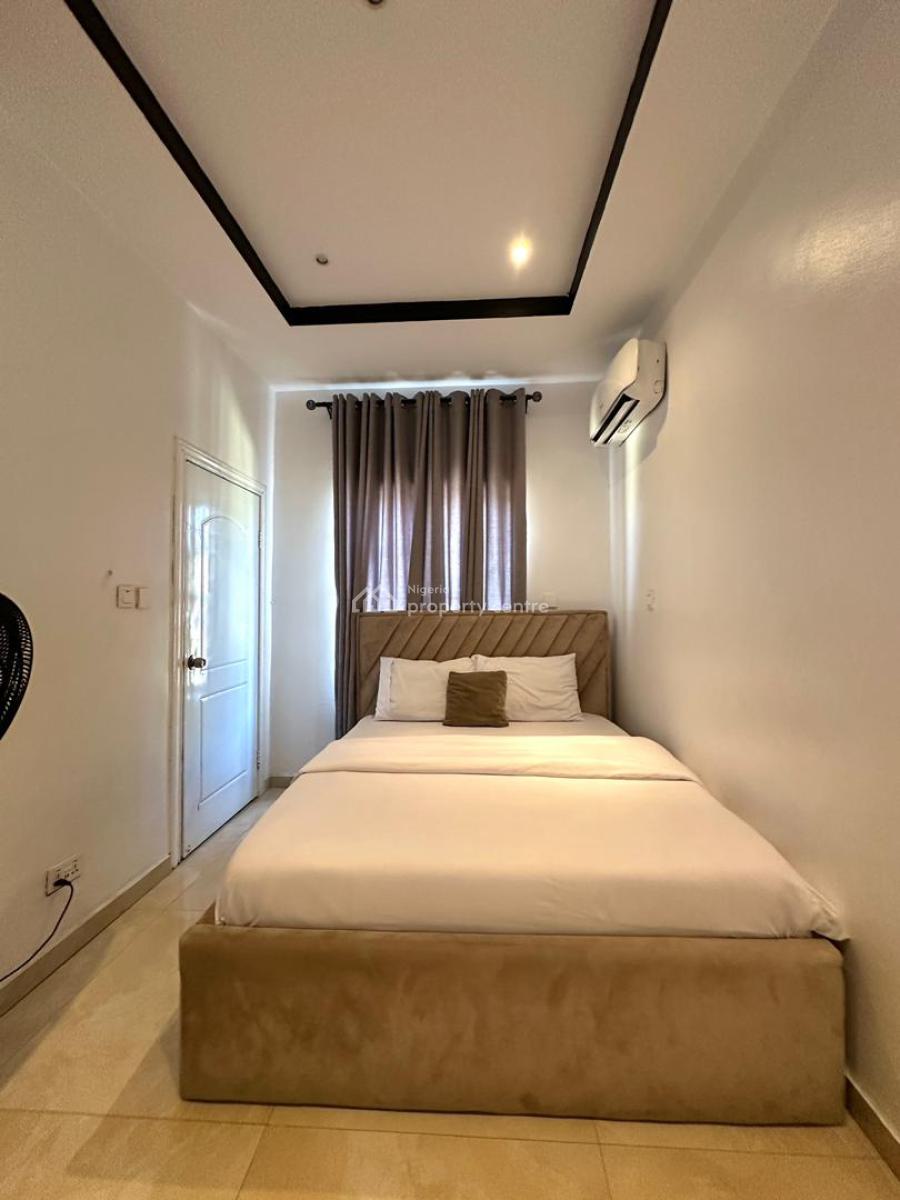 Luxury 2 Bedroom Apartment, Freedom Way, Lekki Phase 1, Lekki, Lagos, Flat / Apartment Short Let
