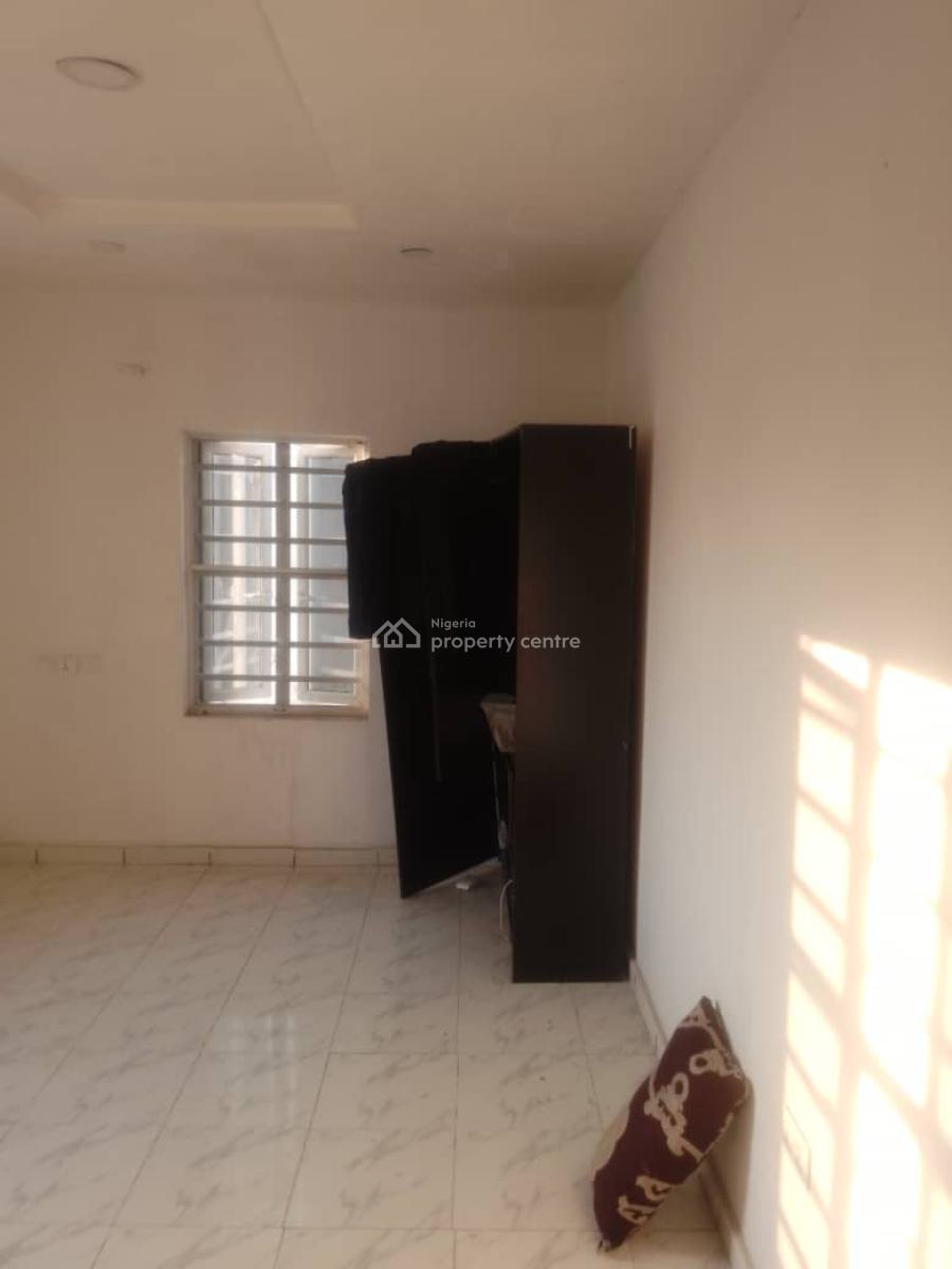 Spacious Room Shared Apartment Upstairs, Okunajah, Ajah, Lagos, Flat / Apartment for Rent