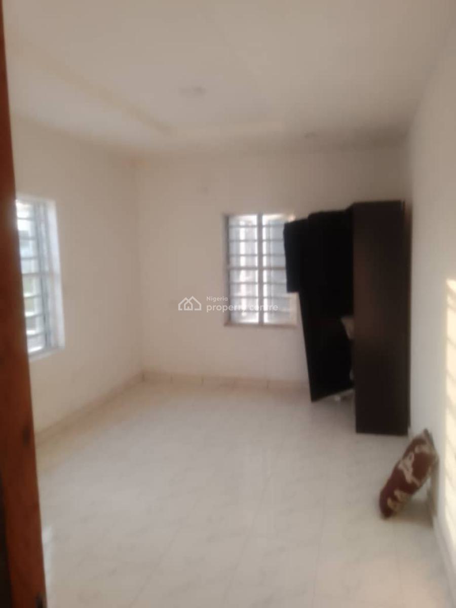 Spacious Room Shared Apartment Upstairs, Okunajah, Ajah, Lagos, Flat / Apartment for Rent