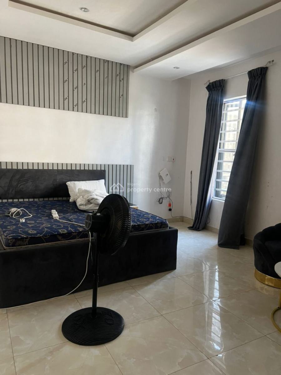 Semi Master Bedroom Upstairs, Off Freedom Way, Ikate, Lekki, Lagos, Self Contain (single Rooms) for Rent