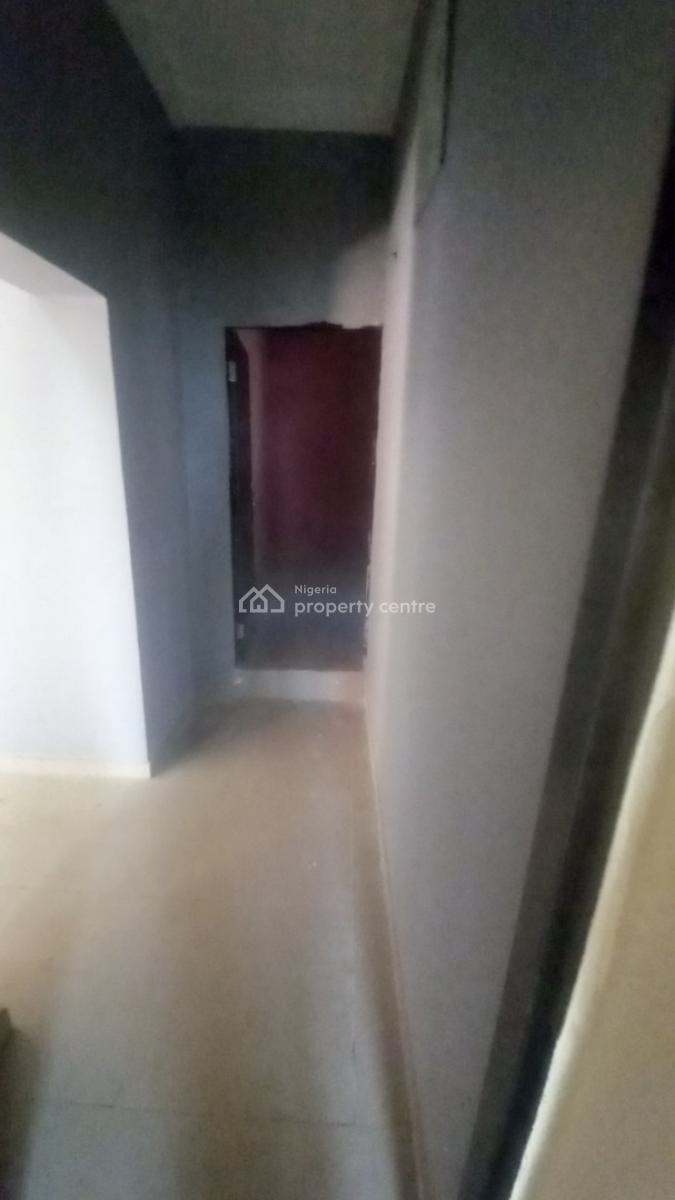 Standard 2 Bedrooms Flat with 3 Toilets, Dawaki, Gwarinpa, Abuja, Flat / Apartment for Rent