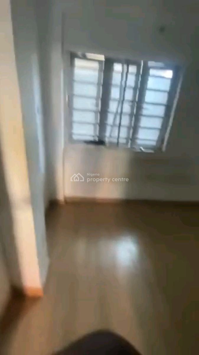 Standard 3 Bedroom Ground Floor with Personal Prepaid, Off Herbert Macauley Way, Alagomeji, Yaba, Lagos, Flat / Apartment for Rent