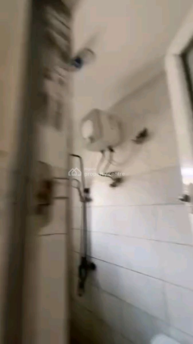 Standard 3 Bedroom Ground Floor with Personal Prepaid, Off Herbert Macauley Way, Alagomeji, Yaba, Lagos, Flat / Apartment for Rent