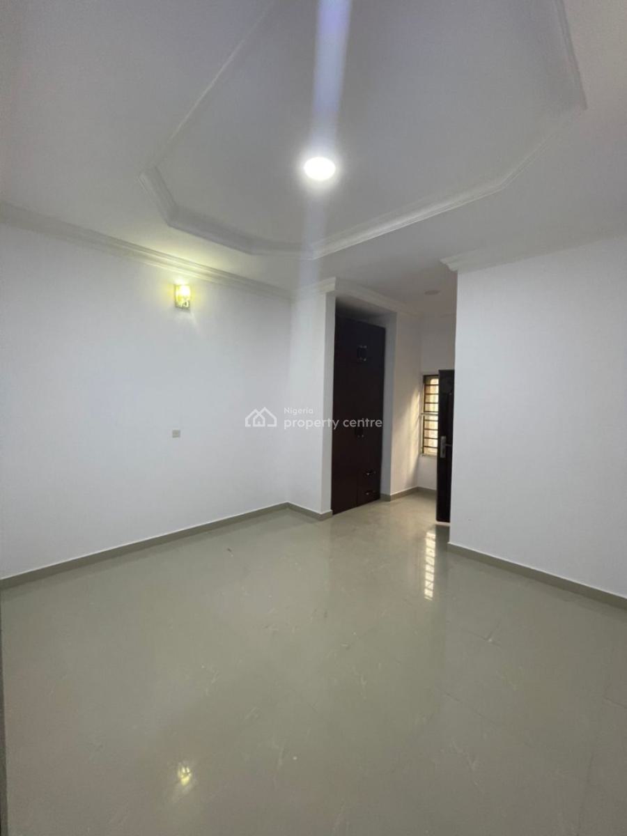 Owner Is Now Accepting #9m Against #10m  Standard 4bedroom, Ologolo, Lekki, Lagos, Semi-detached Duplex for Rent