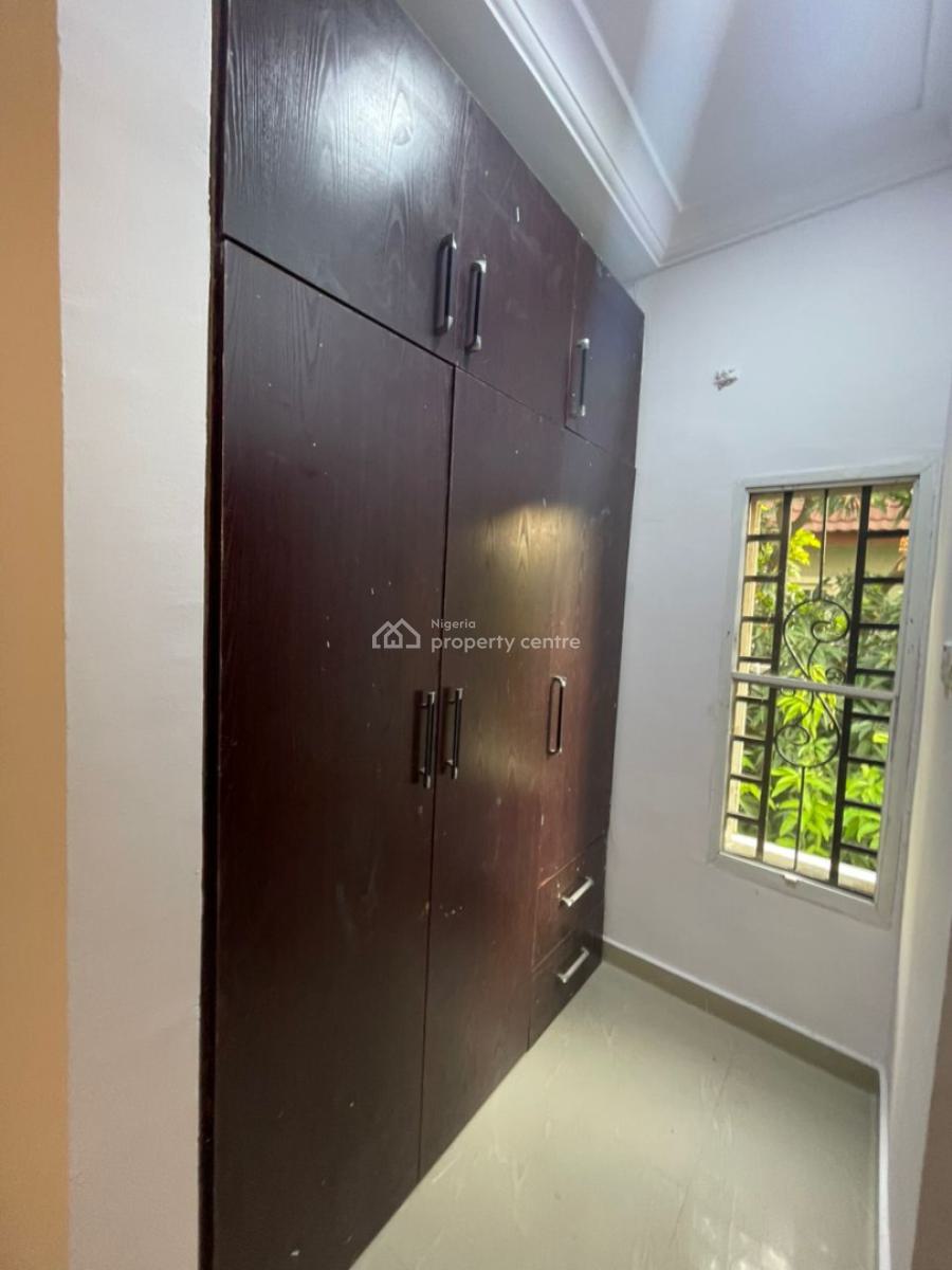 Owner Is Now Accepting #9m Against #10m  Standard 4bedroom, Ologolo, Lekki, Lagos, Semi-detached Duplex for Rent