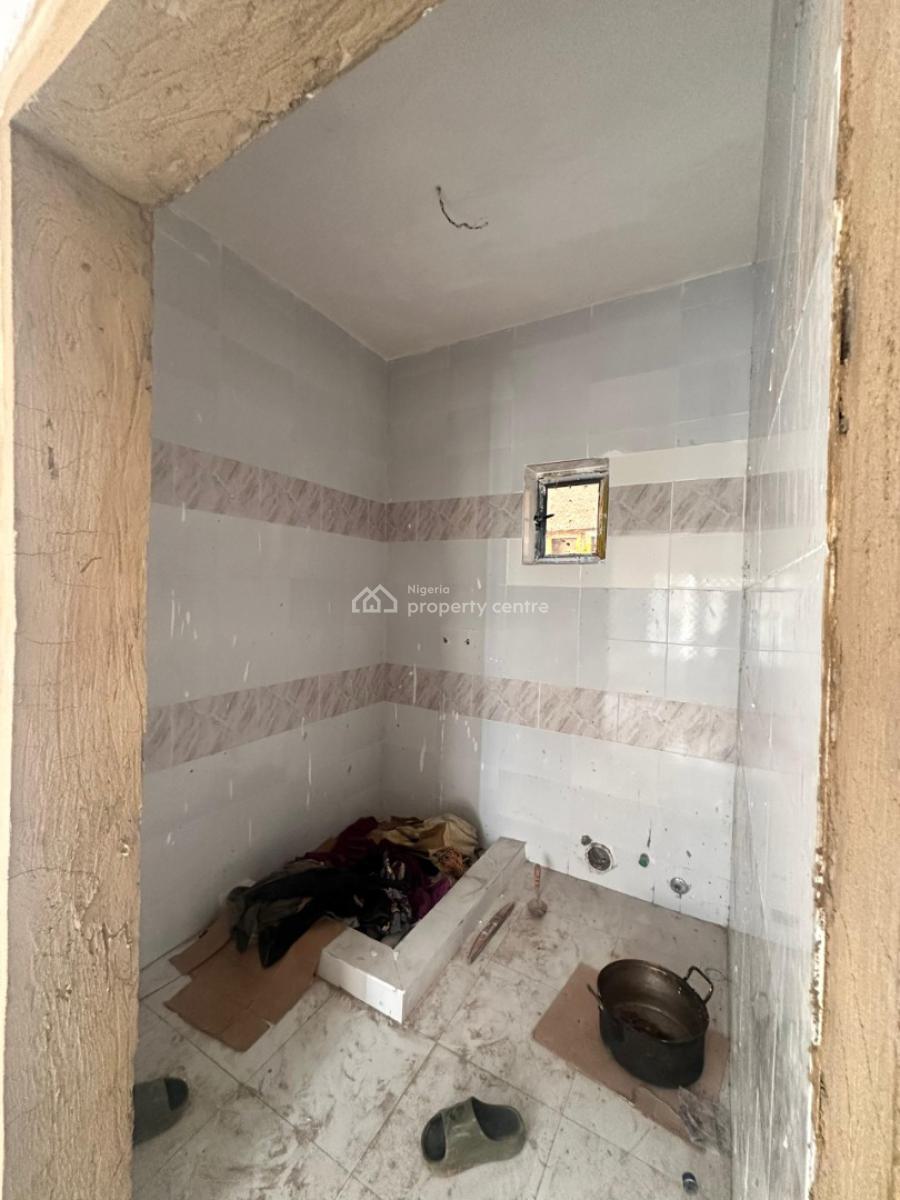 Brand New 2bedroom Apartments, Orchid Road, Lekki, Lagos, Block of Flats for Sale