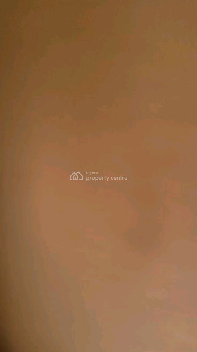 Standard 2 Bedroom Flat, Adekunle, Yaba, Lagos, Flat / Apartment for Rent