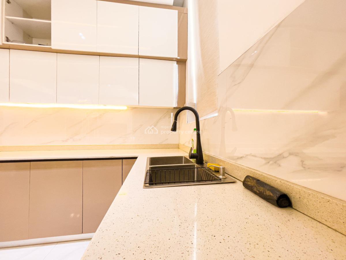 Brand New Luxury 2 Bedroom Penthouse with Pool, Lekki Phase 1, Lekki, Lagos, Flat / Apartment Short Let